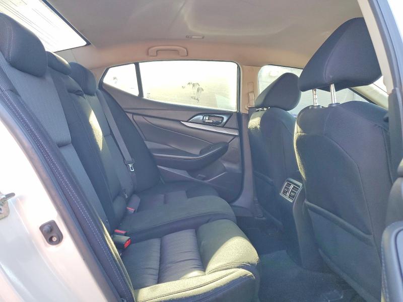 62523286 :رقم المزاد ، 1N4AA6AP3HC439452 vin ، 2017 Nissan Maxima مزاد بيع