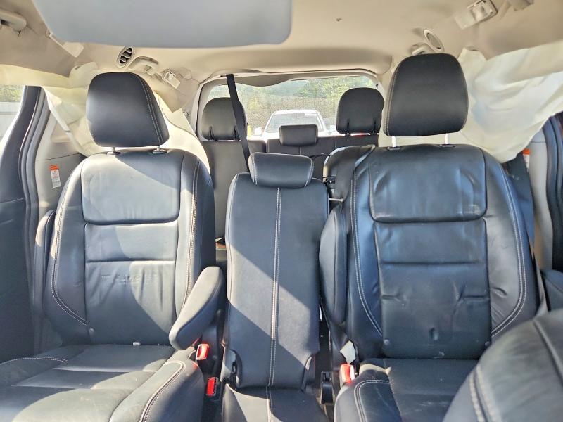 63499136 :رقم المزاد ، 5TDXK3DC3GS732080 vin ، 2016 Toyota Sienna مزاد بيع