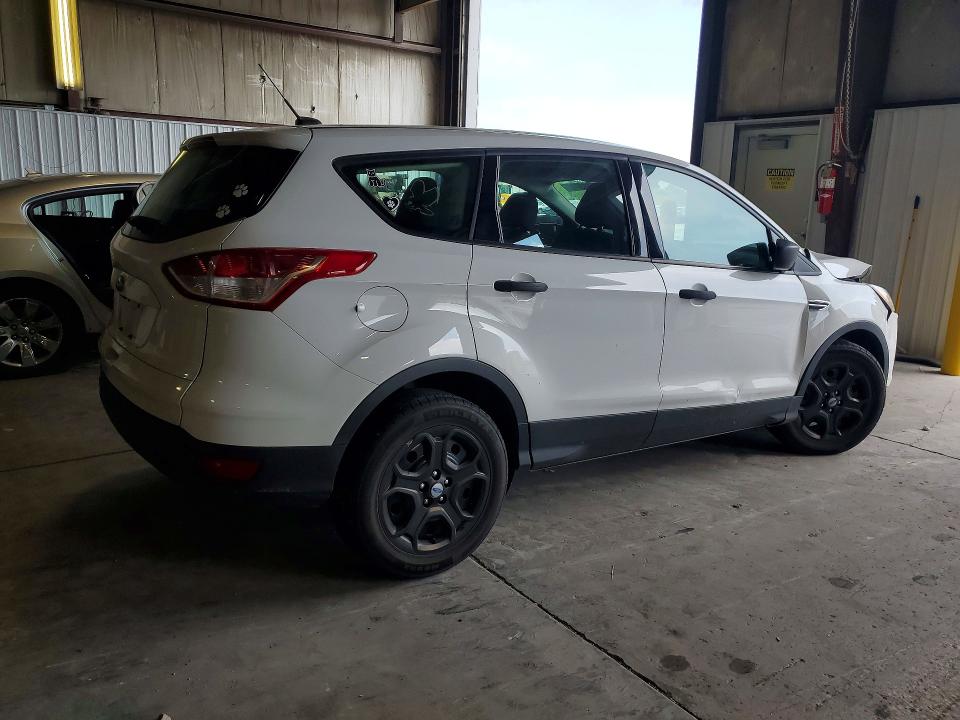 2016 Ford Escape მანქანა იყიდება აუქციონზე, vin: 1FMCU0F7XGUB41274, აუქციონის ნომერი: 61403746