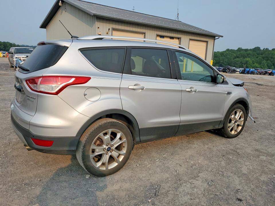 Продажа на аукционе авто 2016 Ford Escape, vin: 1FMCU0JX5GUC72412, номер лота: 61129786
