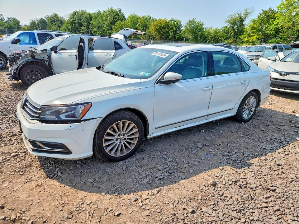 Продаж на аукціоні авто 2017 Volkswagen Passat, vin: 1VWBT7A3XHC028820, номер лоту: 62449196