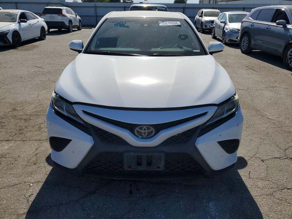 Продажа на аукционе авто 2018 Toyota Camry, vin: 4T1B11HK6JU649468, номер лота: 60219356