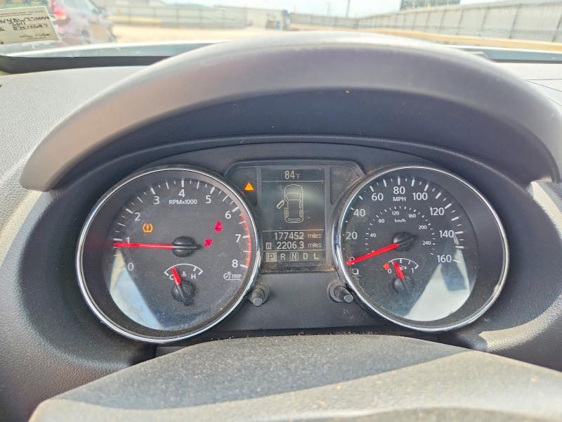 61871706 :رقم المزاد ، JN8AS5MV4BW270046 vin ، 2011 Nissan Rogue مزاد بيع