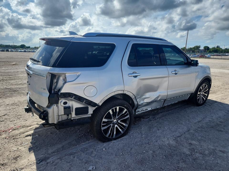 2017 Ford Explorer მანქანა იყიდება აუქციონზე, vin: 1FM5K8HT1HGA20432, აუქციონის ნომერი: 85770925