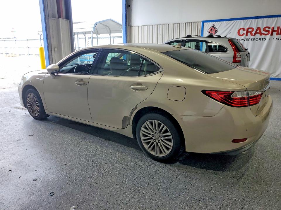 60202726 :رقم المزاد ، JTHBK1GG3D2075215 vin ، 2013 Lexus Es مزاد بيع