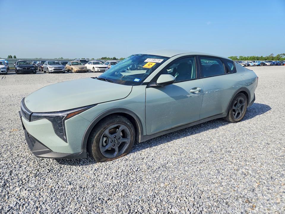 61198226 :رقم المزاد ، 3KPFT4DE7SE008962 vin ، 2025 Kia K4 مزاد بيع