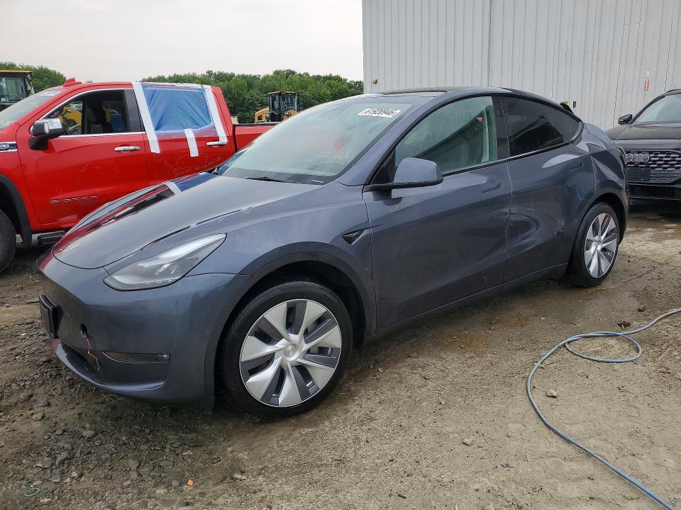 Продажа на аукционе авто 2023 Tesla Model Y, vin: 7SAYGDEE5PF858069, номер лота: 61920946
