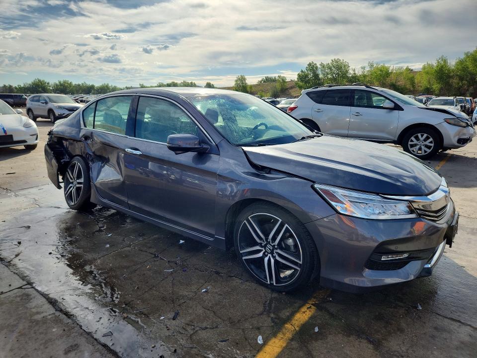 2016 Honda Accord მანქანა იყიდება აუქციონზე, vin: 1HGCR3F97GA029446, აუქციონის ნომერი: 59807956