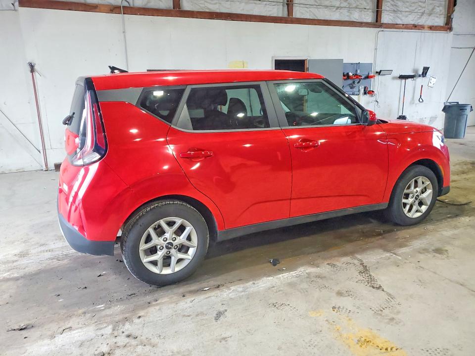 60620206 :رقم المزاد ، KNDJ23AU0P7198470 vin ، 2023 Kia Soul مزاد بيع