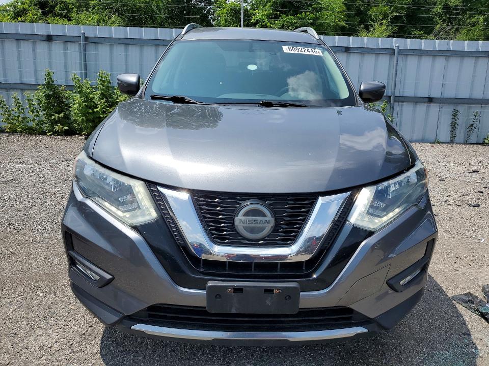 60922446 :رقم المزاد ، 5N1AT2MV8JC798742 vin ، 2018 Nissan Rogue مزاد بيع