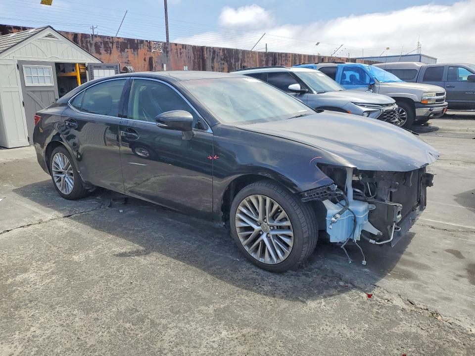 60012156 :رقم المزاد ، JTHBK1GG0E2134836 vin ، 2014 Lexus Es مزاد بيع