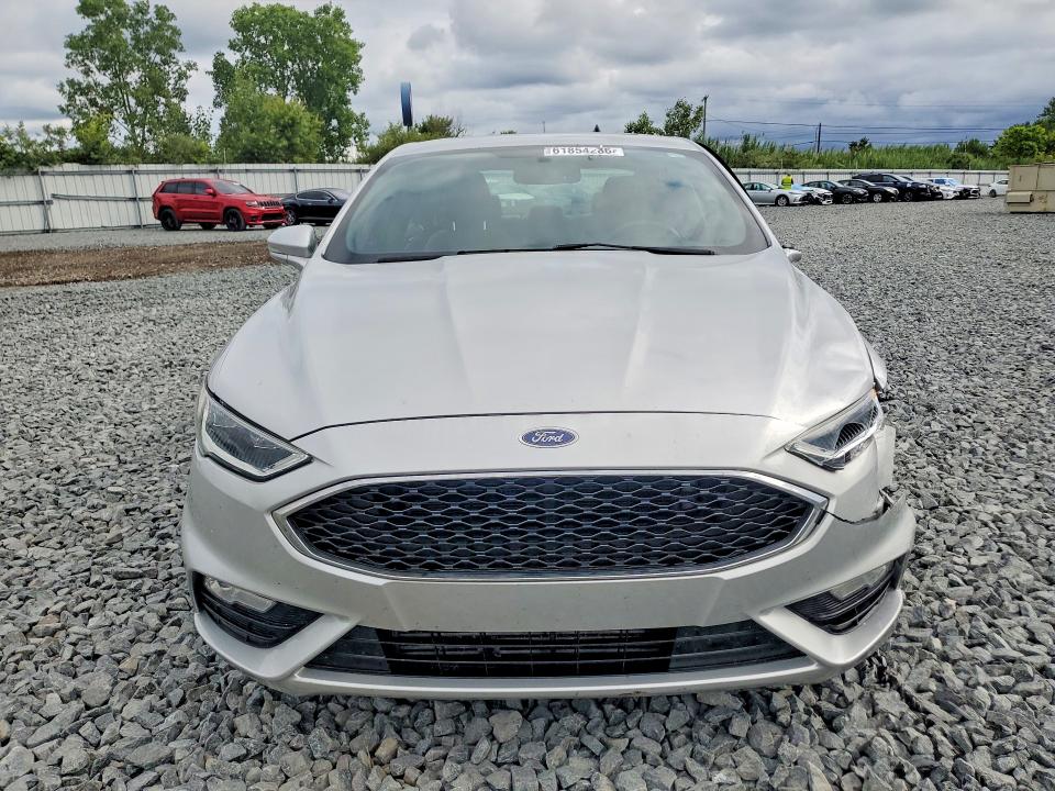 61854286 :رقم المزاد ، 3FA6P0VP3HR282745 vin ، 2017 Ford Fusion مزاد بيع