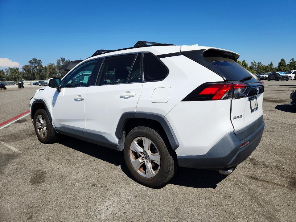 Auction sale of the 2020 Toyota Rav4, vin: 2T3W1RFV8LW071204, lot number: 61090836