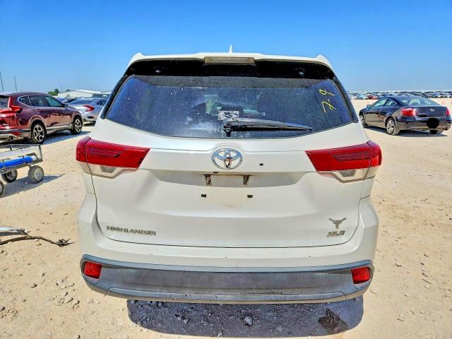 60527046 :رقم المزاد ، 5TDKZRFH2KS369457 vin ، 2019 Toyota Highlander مزاد بيع