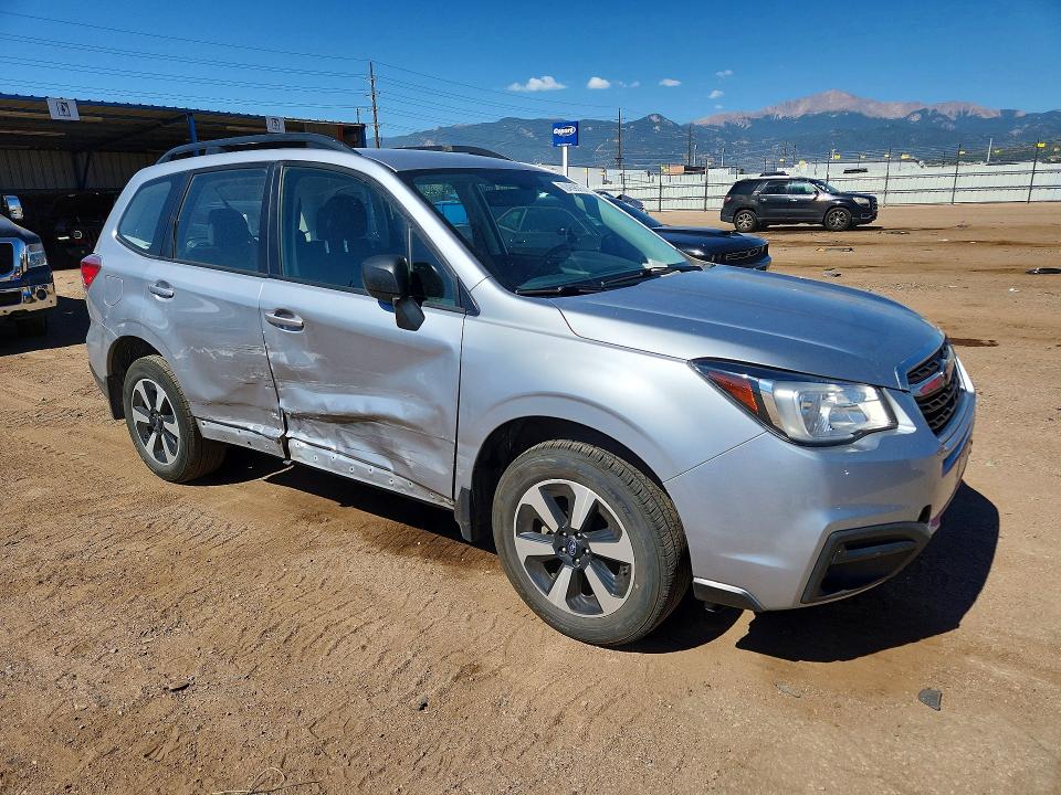 60459076 :رقم المزاد ، JF2SJABC6JH584573 vin ، 2018 Subaru Forester مزاد بيع