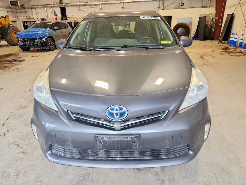 61531196 :رقم المزاد ، JTDZN3EU9D3213796 vin ، 2013 Toyota Prius Base 4d Hatchb مزاد بيع