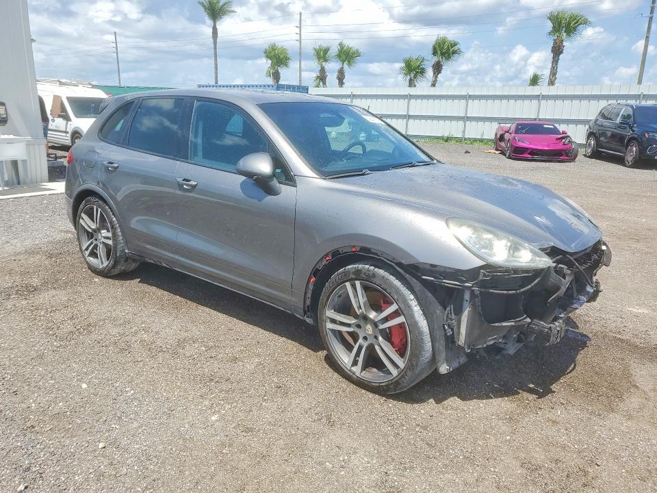 2011 Porsche Cayenne მანქანა იყიდება აუქციონზე, vin: WP1AC2A21BLA82036, აუქციონის ნომერი: 62641896