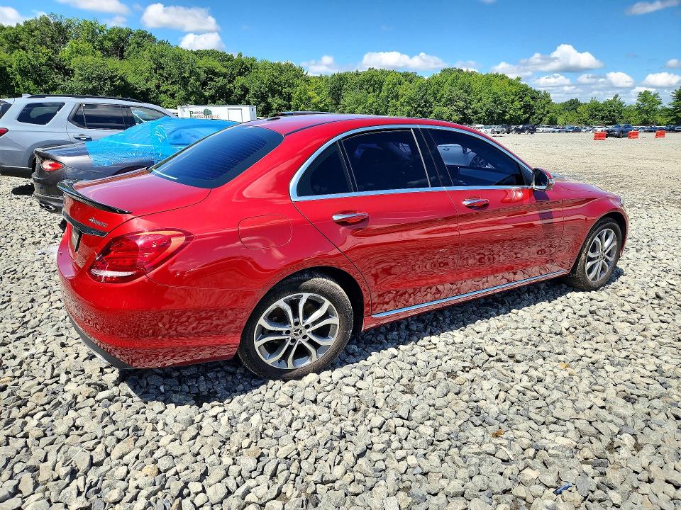 60198186 :رقم المزاد ، 55SWF4KB6JU262332 vin ، 2018 Mercedes-benz C مزاد بيع