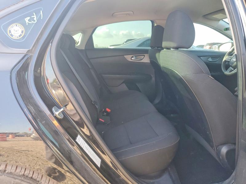 62866846 :رقم المزاد ، 3KPF24AD1KE010656 vin ، 2019 Kia Forte مزاد بيع