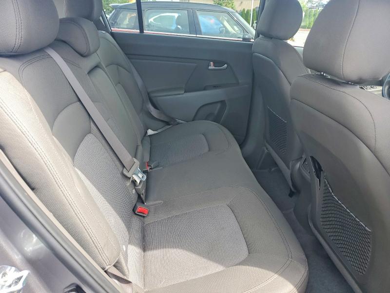 60737536 :رقم المزاد ، KNDPBCAC7G7872888 vin ، 2016 Kia Sportage مزاد بيع