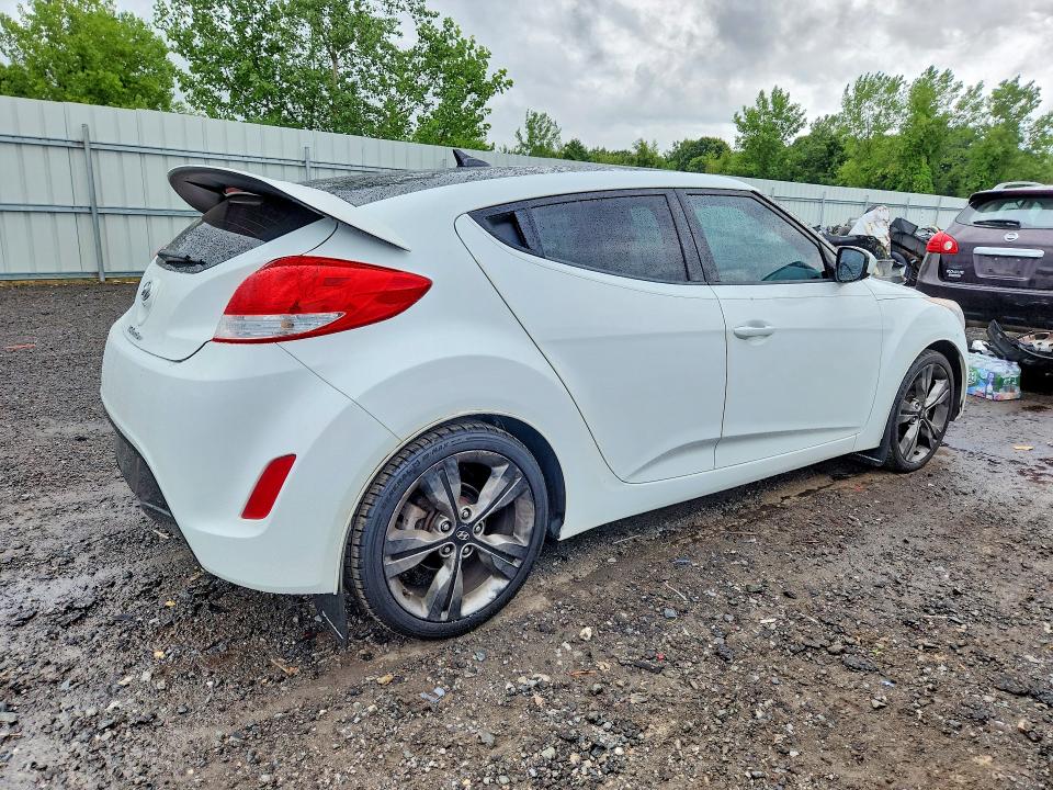 Продаж на аукціоні авто 2016 Hyundai Veloster, vin: KMHTC6AD7GU267661, номер лоту: 62802176