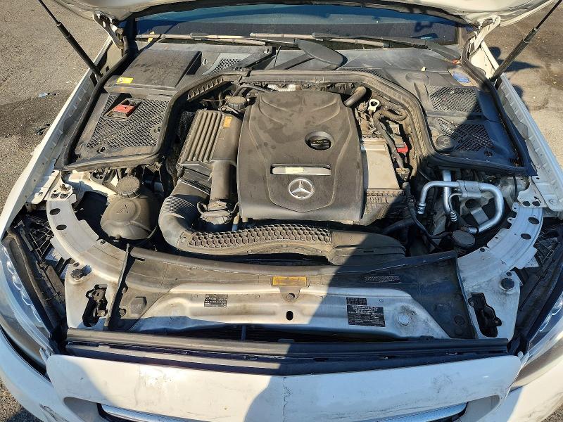 59403906 :رقم المزاد ، 55SWF4KB9FU007312 vin ، 2015 Mercedes-benz C مزاد بيع