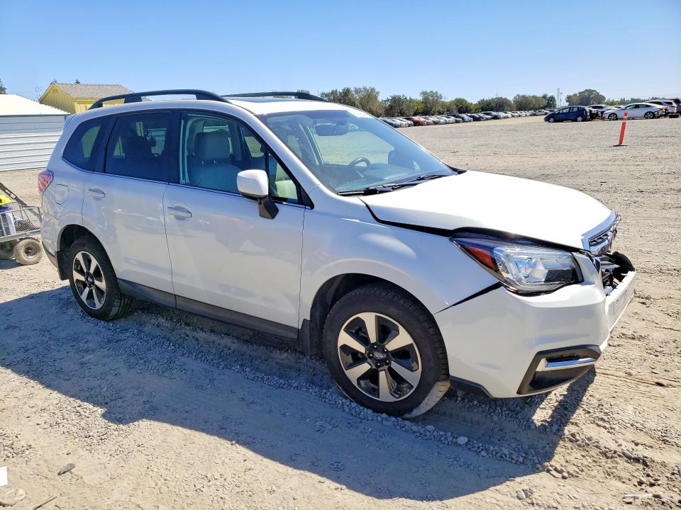 Продажа на аукционе авто 2018 Subaru Forester, vin: JF2SJARC2JH583121, номер лота: 61965966