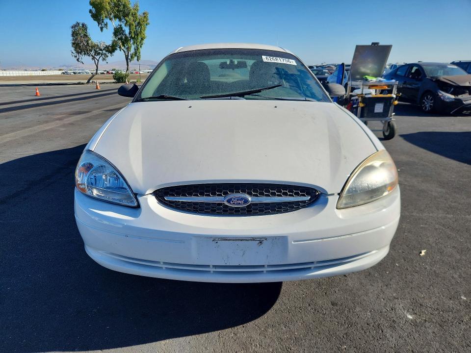 2000 Ford Taurus მანქანა იყიდება აუქციონზე, vin: 1FAFP52U0YG261138, აუქციონის ნომერი: 62681756