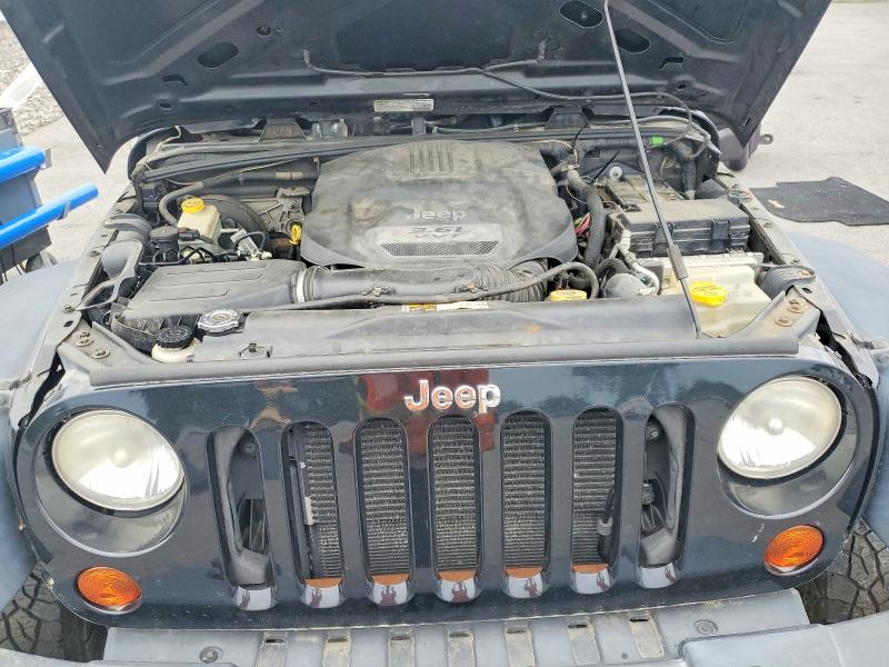 61840726 :رقم المزاد ، 1C4BJWKG1DL694785 vin ، 2013 Jeep Wrangler Unlimited مزاد بيع