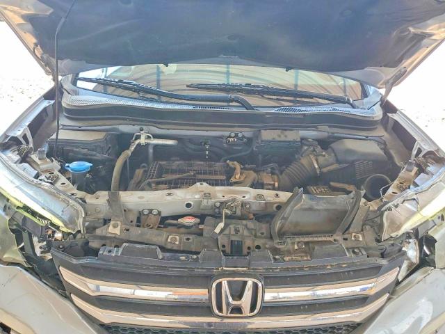 63755316 :رقم المزاد ، 5FNYF5H3XHB016023 vin ، 2017 Honda Pilot مزاد بيع