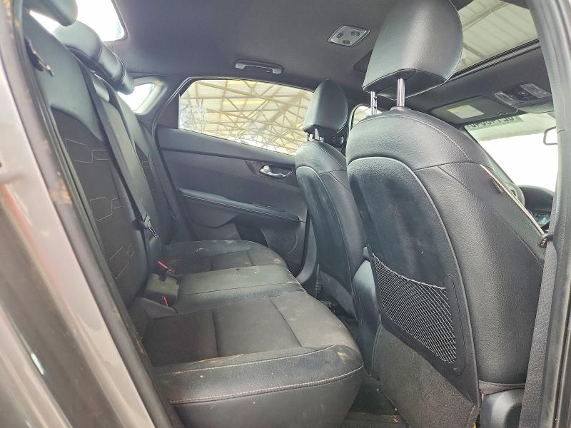 2024 Kia Forte მანქანა იყიდება აუქციონზე, vin: 3KPF54ADXRE830283, აუქციონის ნომერი: 62148546