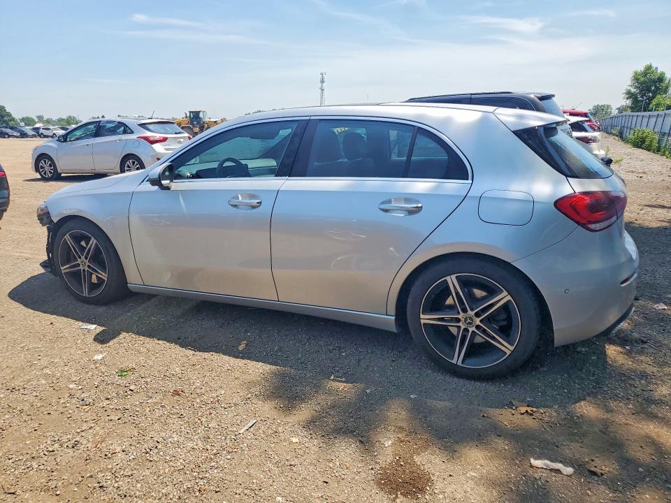 59645756 :رقم المزاد ، WDD3F4HB3KJ109984 vin ، 2019 Mercedes-benz A مزاد بيع
