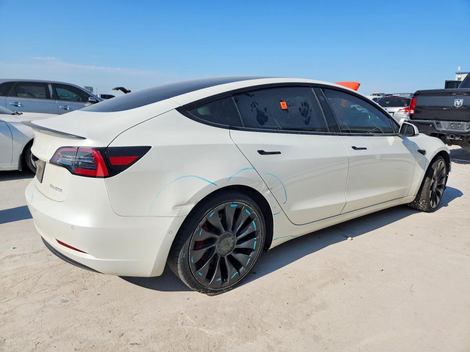 59701376 :رقم المزاد ، 5YJ3E1EC3MF973341 vin ، 2021 Tesla Model 3 مزاد بيع