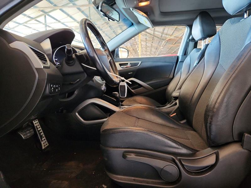 2015 Hyundai Veloster მანქანა იყიდება აუქციონზე, vin: KMHTC6AD8FU233453, აუქციონის ნომერი: 61820076