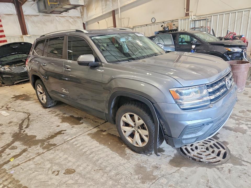 62660876 :رقم المزاد ، 1V2BR2CA6JC512634 vin ، 2018 Volkswagen Atlas مزاد بيع