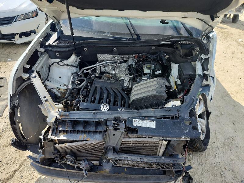 59698426 :رقم المزاد ، 1V2DR2CA2JC533537 vin ، 2018 Volkswagen Atlas مزاد بيع
