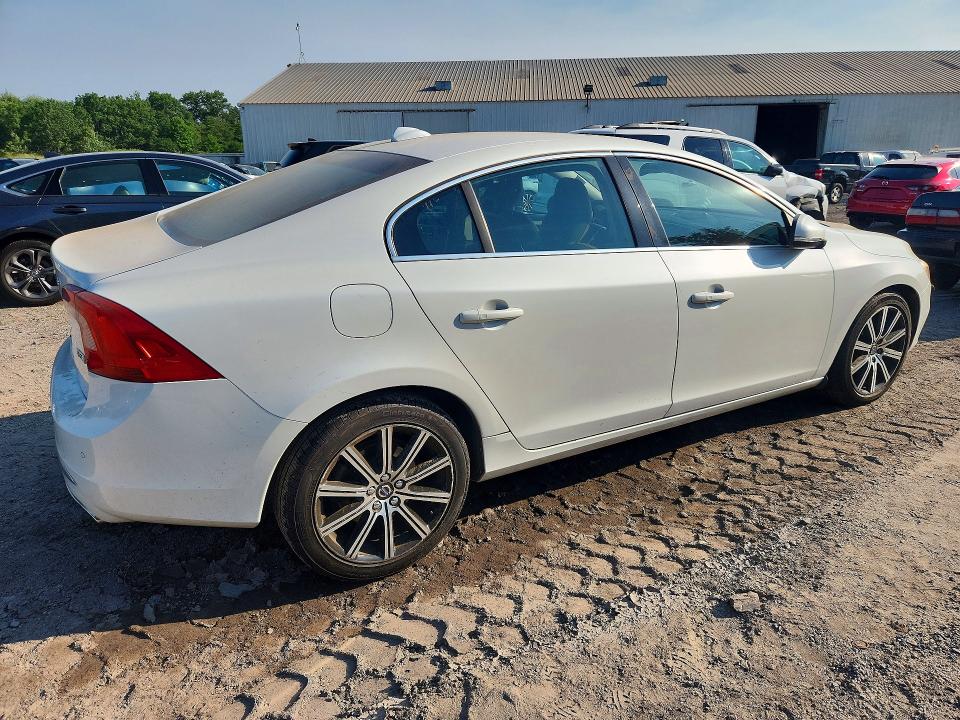 61238836 :رقم المزاد ، LYV402HM9HB140471 vin ، 2017 Volvo S60 مزاد بيع