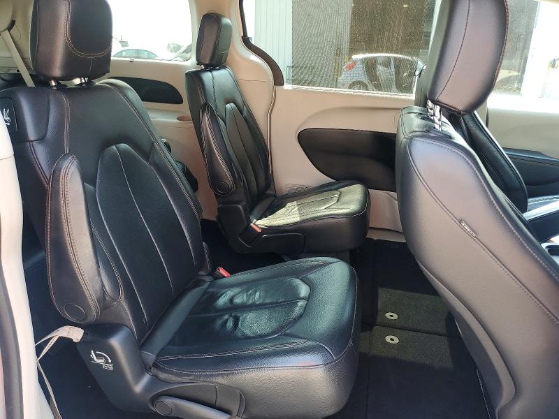 62591346 :رقم المزاد ، 2C4RC1BG0HR683169 vin ، 2017 Chrysler Pacifica مزاد بيع