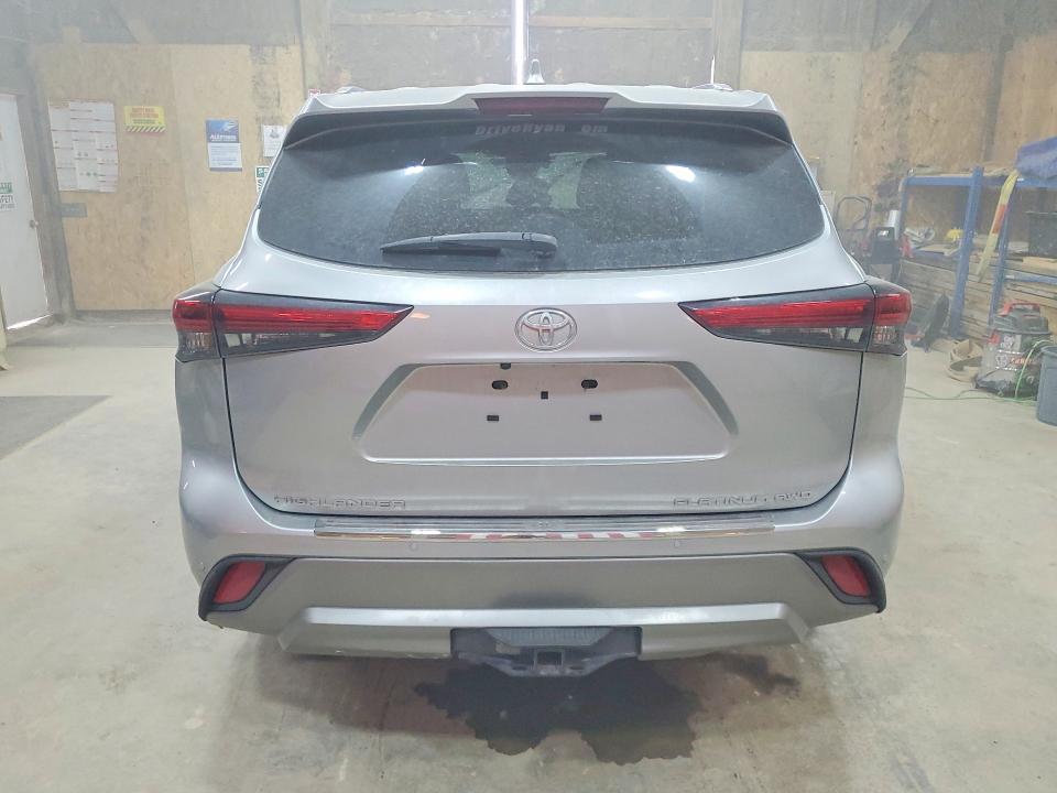 2022 Toyota Highlander მანქანა იყიდება აუქციონზე, vin: 5TDFZRBH8NS235600, აუქციონის ნომერი: 61784606