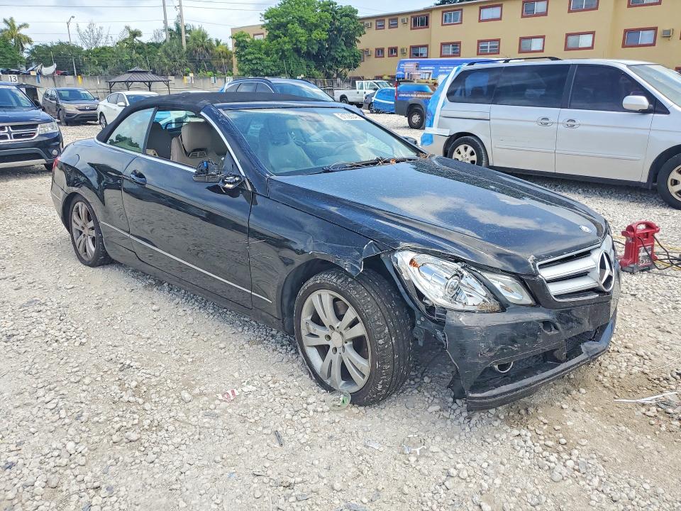 Продаж на аукціоні авто 2011 Mercedes-benz E, vin: WDDKK5GF1BF085981, номер лоту: 61728546