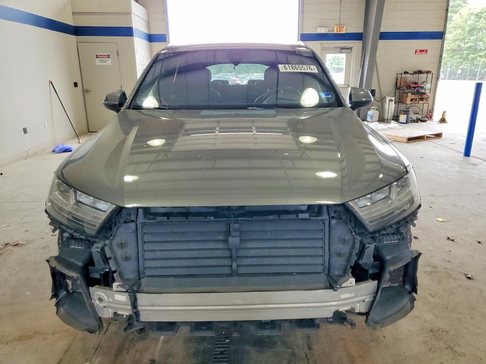 Продажа на аукционе авто 2017 Audi Q7, vin: WA1LAAF74HD019797, номер лота: 61865576