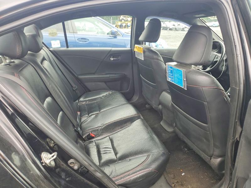 85620795 :رقم المزاد ، 1HGCR2F1XHA184241 vin ، 2017 Honda Accord مزاد بيع