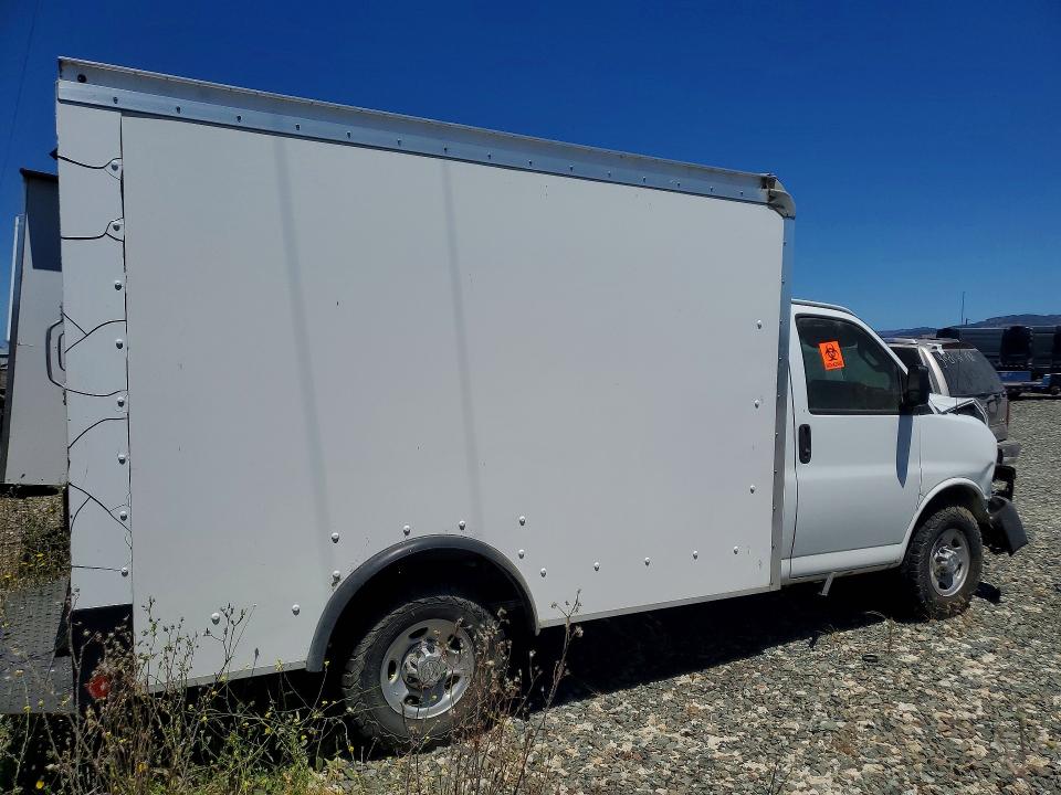 62777006 :رقم المزاد ، 1GB0GRFP4K1298347 vin ، 2019 Chevrolet Express G3500 مزاد بيع