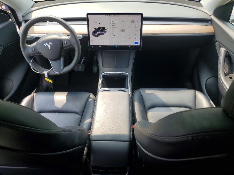 62052916 :رقم المزاد ، 7SAYGAEE5NF329894 vin ، 2022 Tesla Model Y مزاد بيع