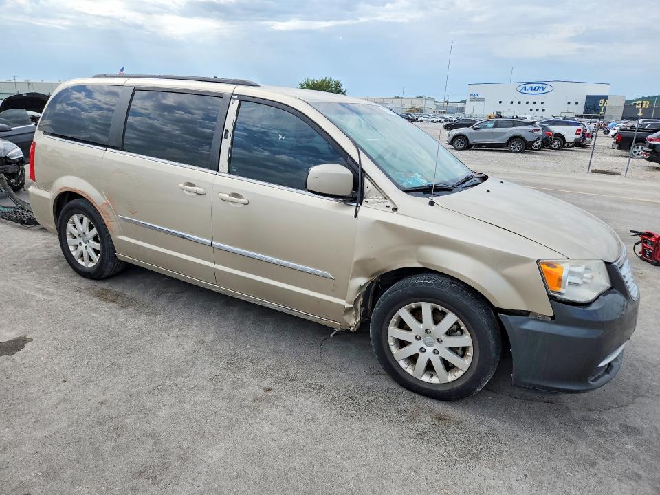 62707806 :رقم المزاد ، 2C4RC1BG6GR186674 vin ، 2016 Chrysler Town & Country مزاد بيع