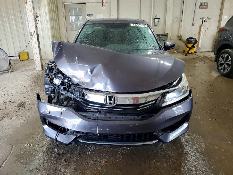 62961256 :رقم المزاد ، 1HGCR2F50GA067320 vin ، 2016 Honda Accord مزاد بيع