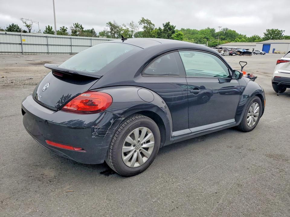Продажа на аукционе авто 2017 Volkswagen Beetle, vin: 3VWF17AT6HM613142, номер лота: 85626125