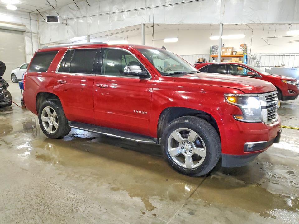 61107166 :رقم المزاد ، 1GNSKCKC5FR142139 vin ، 2015 Chevrolet Tahoe مزاد بيع