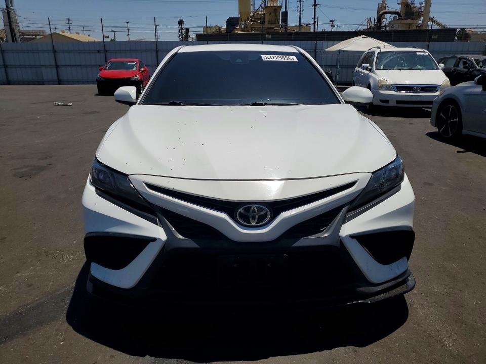 Aukcja sprzedaży 2021 Toyota Camry, vin: 4T1G11AK5MU576162, numer aukcji: 63229656