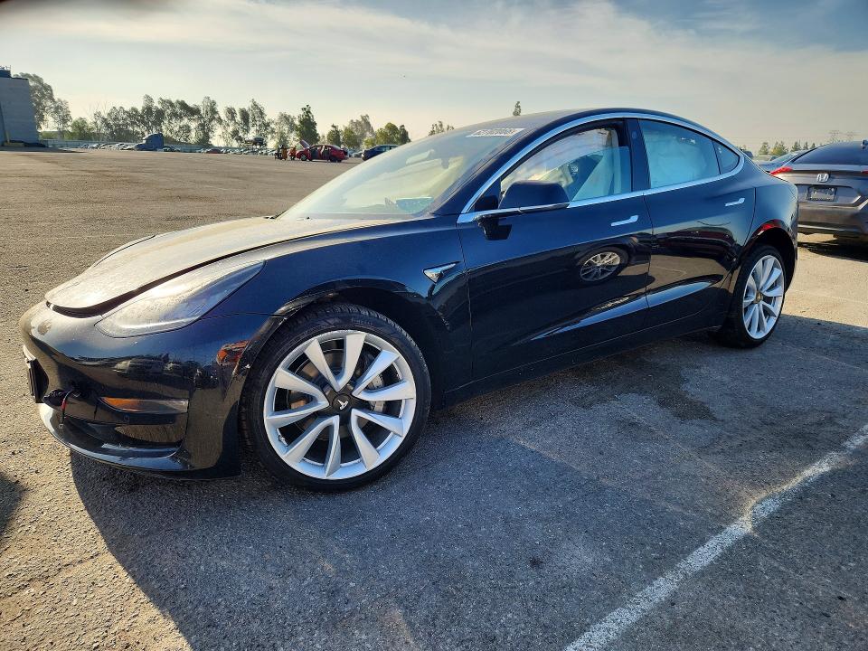 Aukcja sprzedaży 2018 Tesla Model 3, vin: 5YJ3E1EA0JF154572, numer aukcji: 62702066